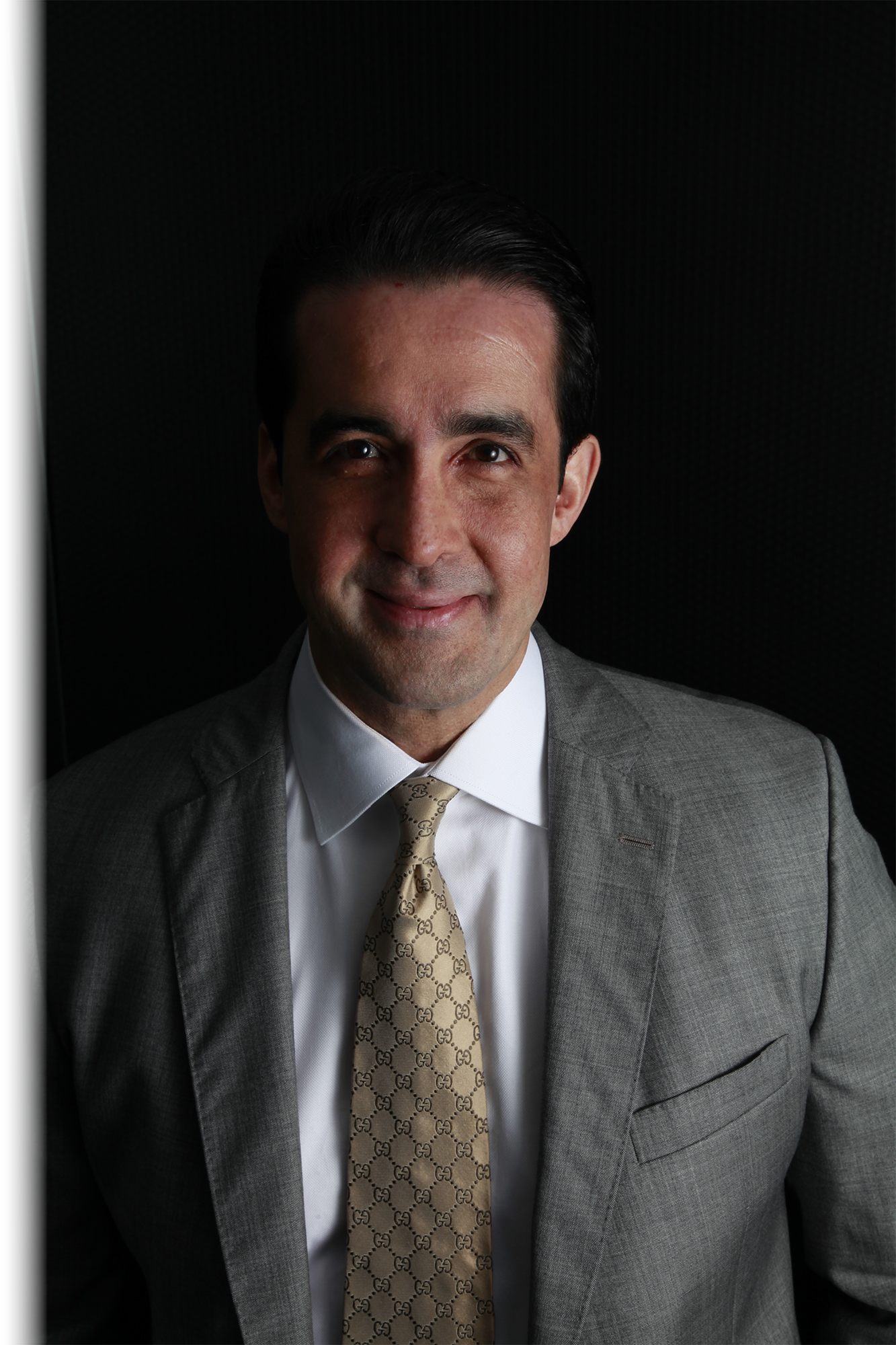 Dr. Carlos Gil Larocca
