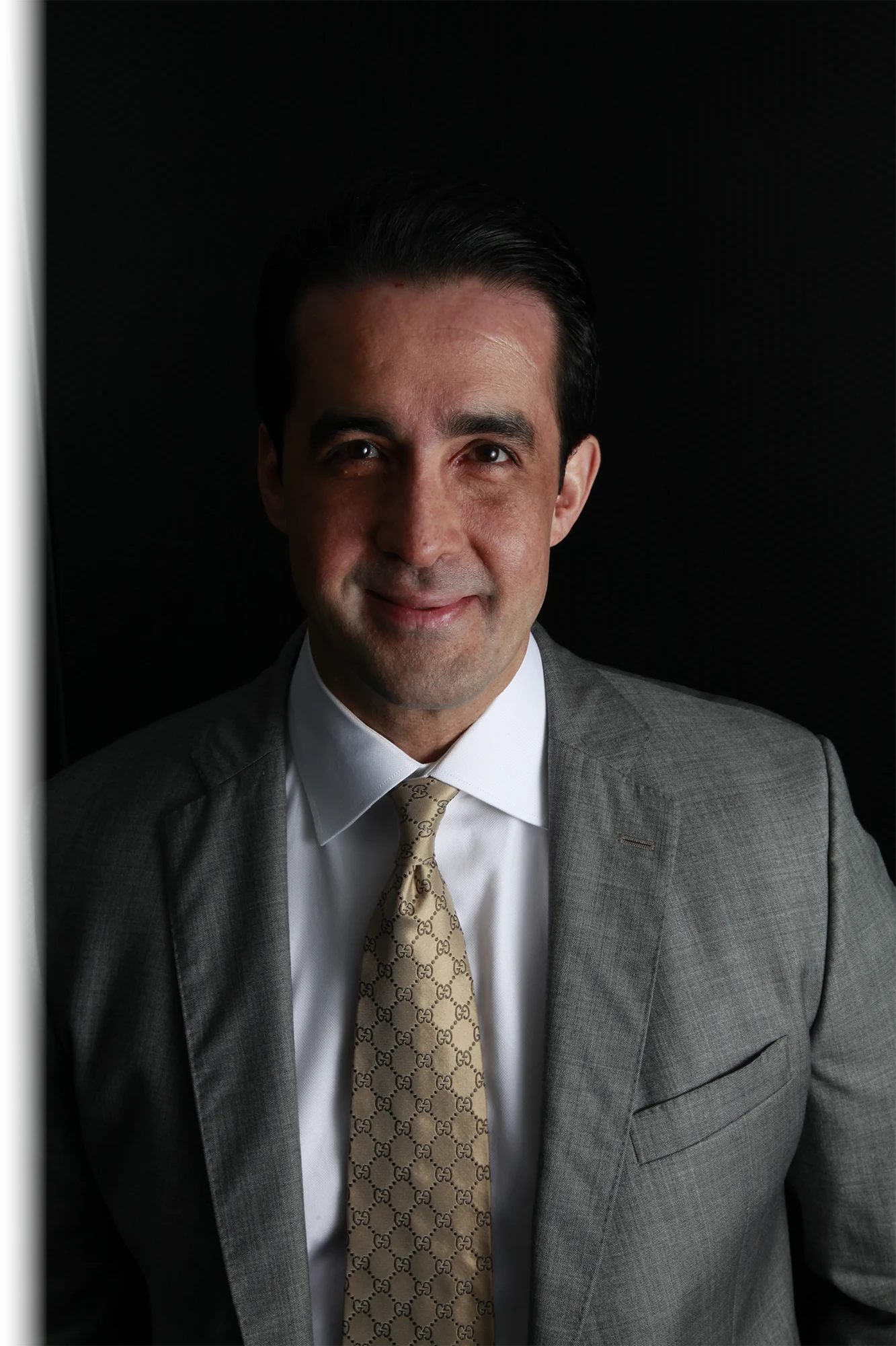 Dr. Carlos Gil Larocca
