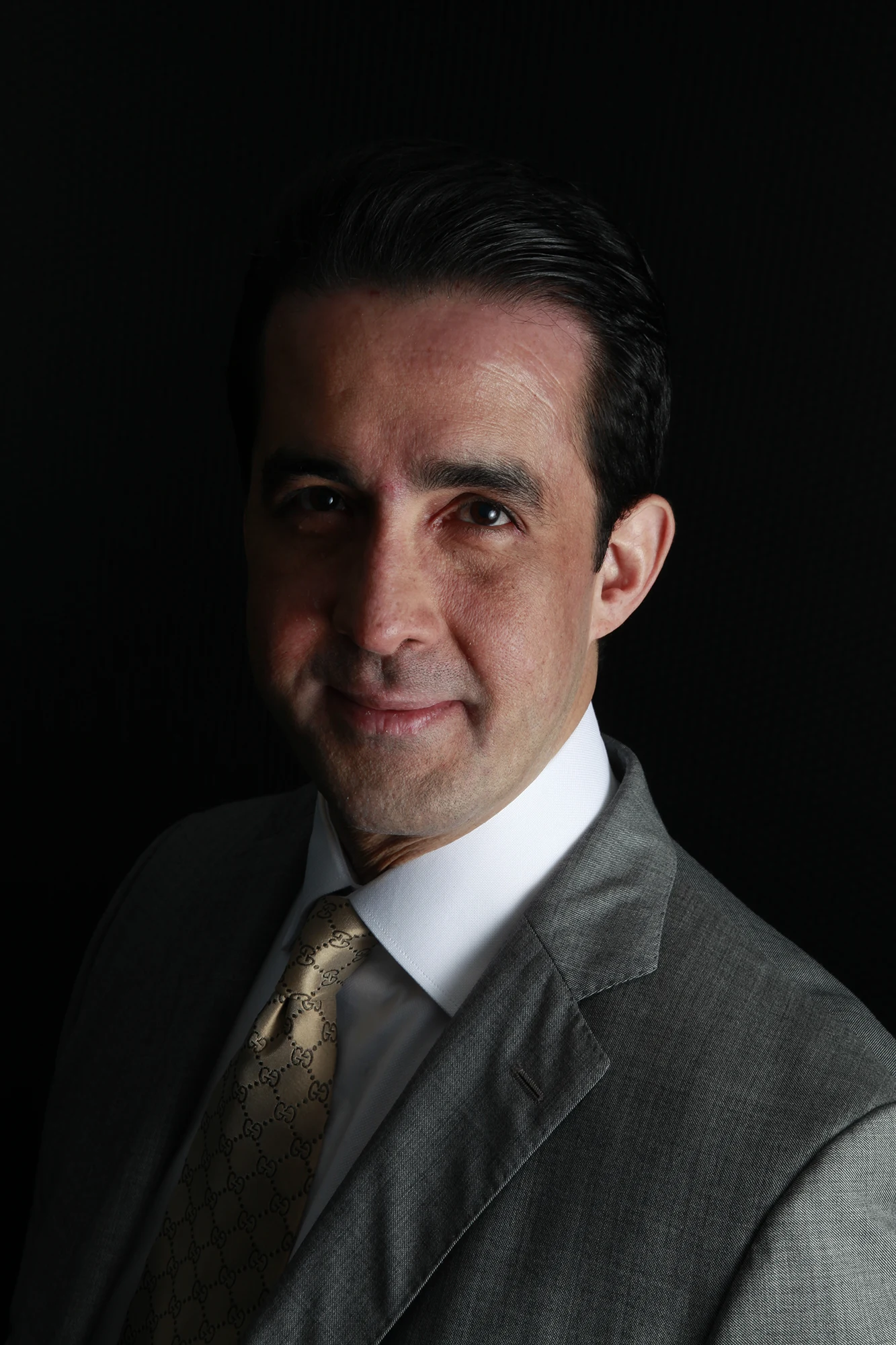 Dr. Carlos Gil Larocca